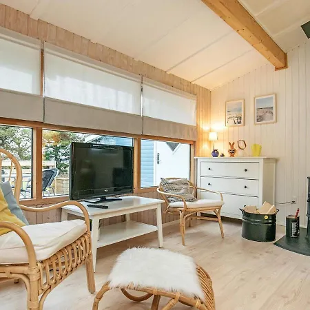 Hébergement de vacances 6 Person Holiday In S By *